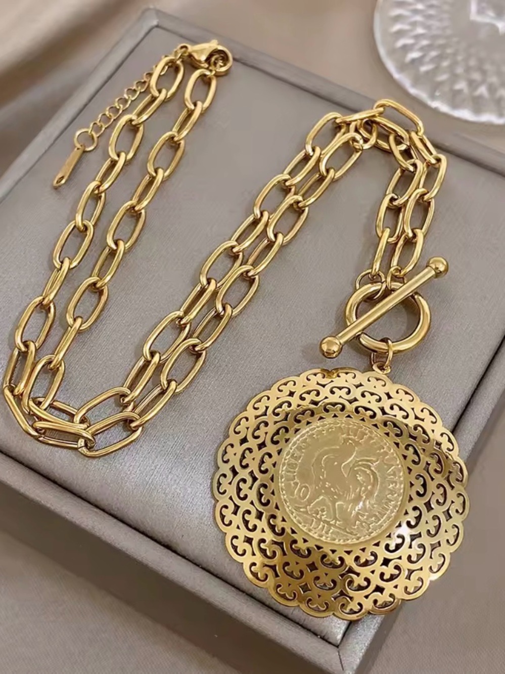 Gold tone Rooster carved Medallion Necklace - Picture 6 of 6